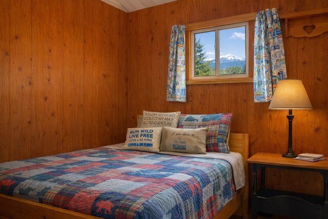 Image 2 for Rustic Cabin-RC