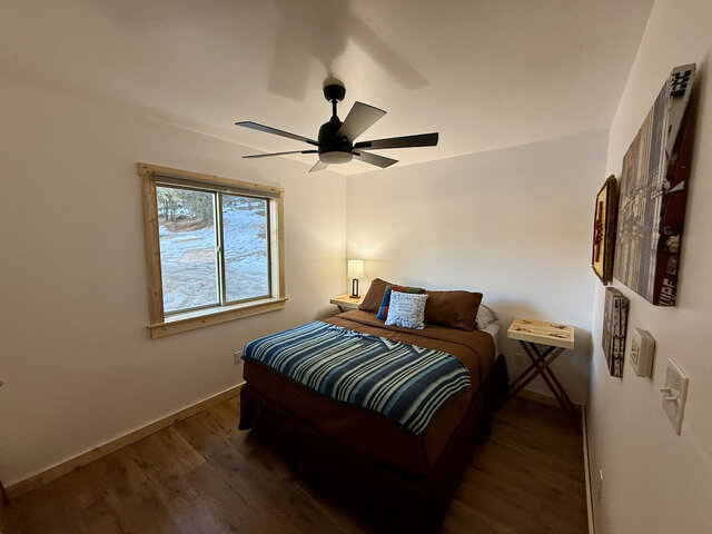 Image 7 for Cab 01 River Cabin 1 (2 Bdrm, 1 loft)