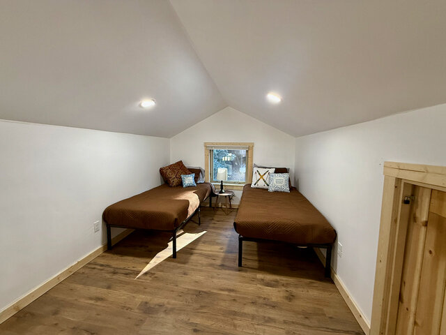 Image 8 for Cab 01 River Cabin 1 (2 Bdrm, 1 loft)