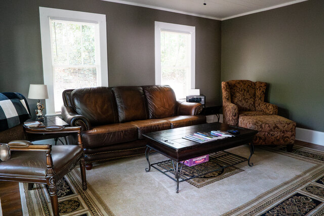 Image 3 for Chestnut Cottage--5 min walk to Dahlonega Square