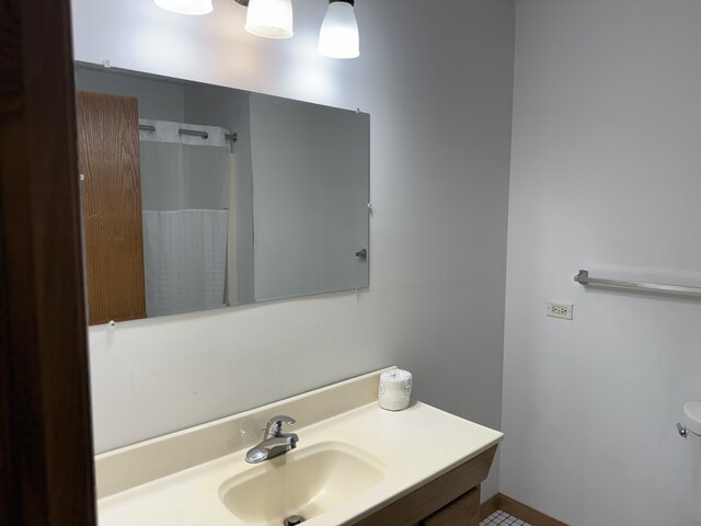 Image 2 for Standard Room, 2 Queen Bed, Smoke Free