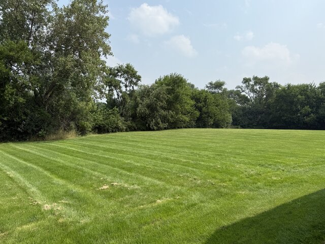 Image 3 for Honeymoon Suite, King bed, Smoke Free