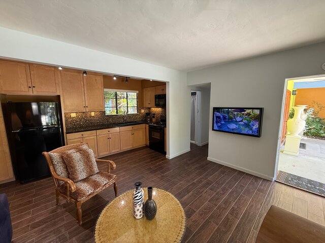 Image 2 for 11- Vista Grande 1 Bedroom Apartment