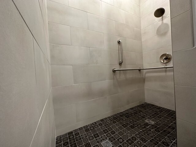 Image 11 for Standard Back-in