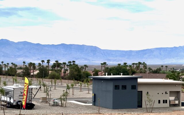 Image 5 for Standard Back-in