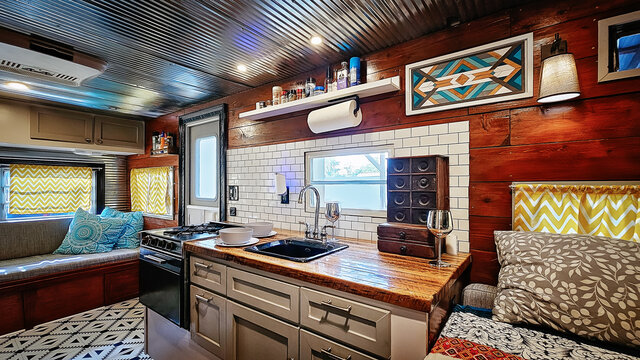 Image 24 for Beatrice at The Last Resort