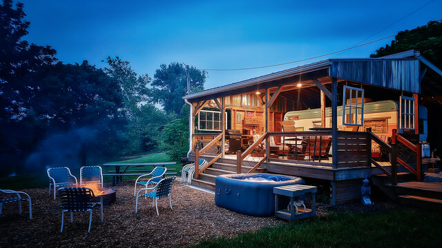 Image 3 for Beatrice at The Last Resort