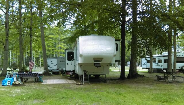 Image 1 for 48).(34') Back In  Full Hook Up 30 Amp-MAX RV LENGTH 34'