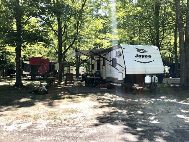 Image 1 for 46).(28') Back In Full Hookup 30 Amp-MAX RV LENGTH 28'