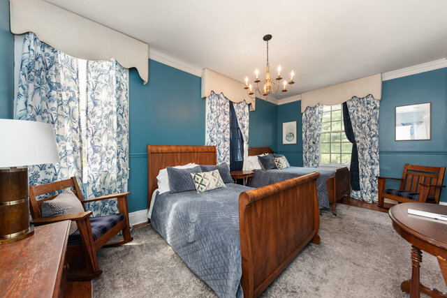 Image 10 for Lamplighter Rooms 9 & 10 - 2nd Floor