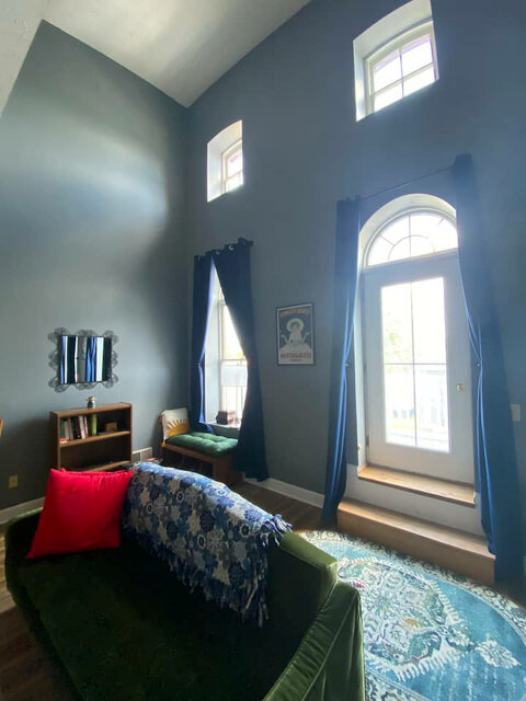Image 3 for Above the Pub Apt. 2
