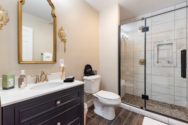 Image 6 for Compass Suite + Kitchen Room 12 - 1st Floor