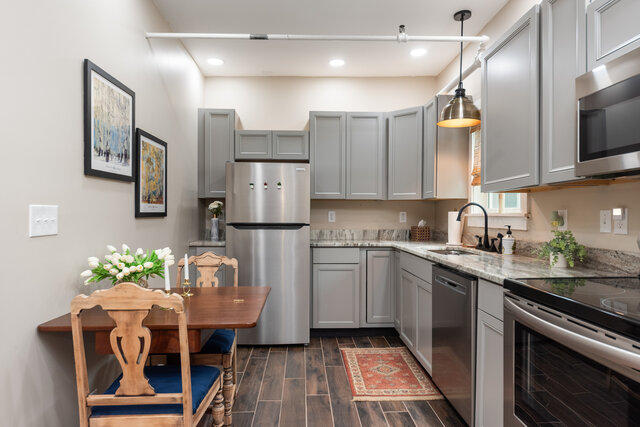 Image 5 for Compass Suite + Kitchen Room 12 - 1st Floor