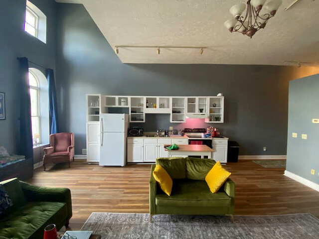 Image 4 for Above the Pub Apt. 2