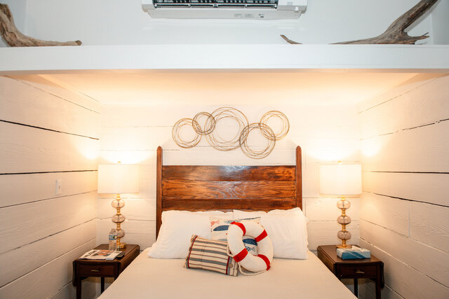 Image 5 for Captain's Quarters Room 6 - 2nd Floor