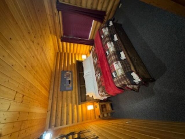 Image 2 for Moose Cabin