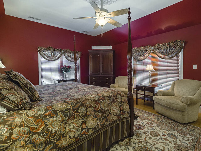 Image 2 for #8 Crimson Sunset (King Jacuzzi)