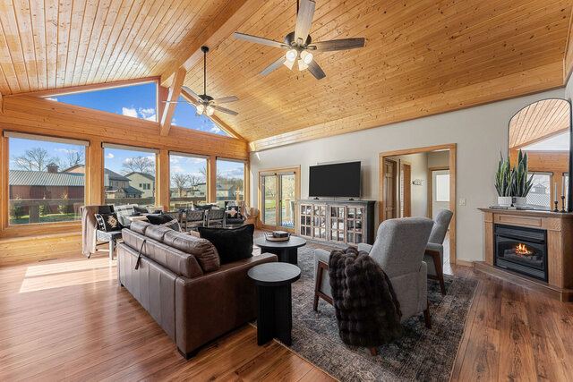 Image 4 for 00) Stillwater Lodge