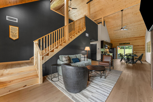 Image 2 for D1. Drifter's Lodge (8)