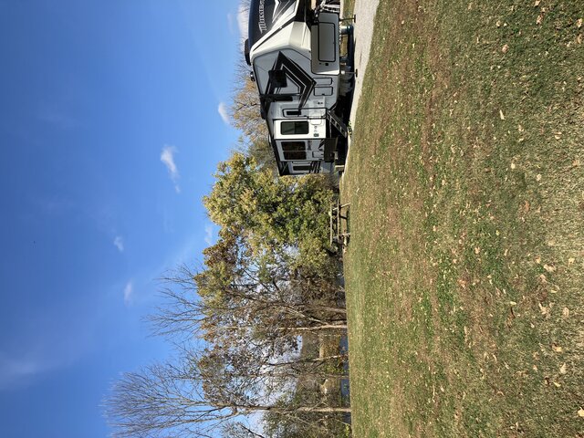 Image 2 for 05) Premium River Site #5