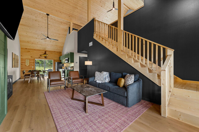 Image 1 for D2. Rivermark Lodge (8)
