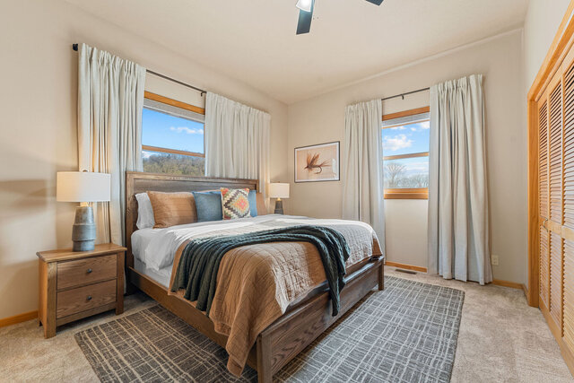 Image 14 for 00) Stillwater Lodge