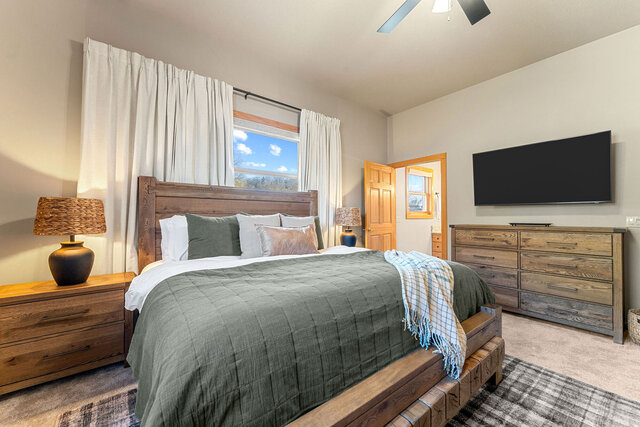 Image 12 for 00) Stillwater Lodge