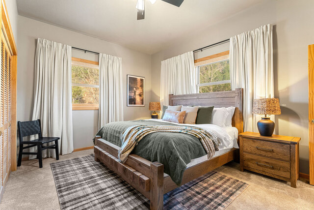 Image 11 for 00) Stillwater Lodge