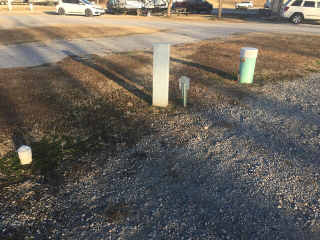 Image 15 for 34) Front-Row Pull-Thru Site #34