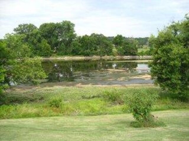 Image 11 for 34) Front-Row Pull-Thru Site #34