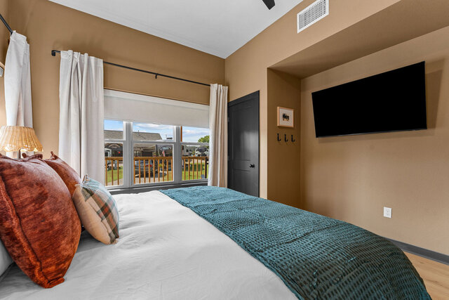 Image 18 for D2. Rivermark Lodge (8)