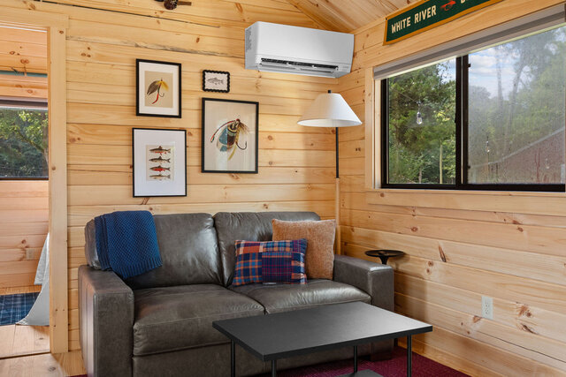 Image 7 for R01. Eagle's Perch Cabin (4)