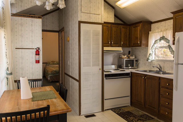 Image 2 for HP10) Cabin #10