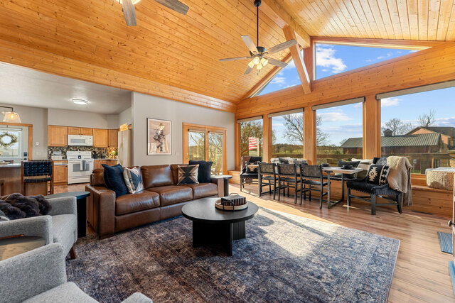 Image 7 for 00) Stillwater Lodge