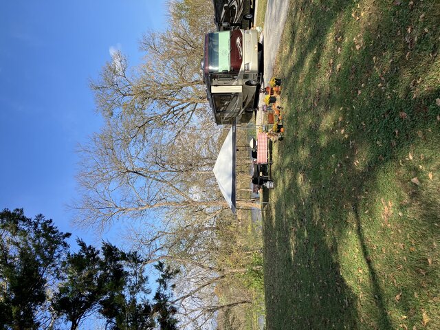 Spacious riverside  RV Site  1 with Firepit