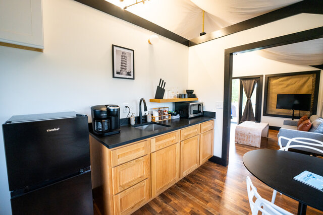 Image 14 for Luxury Glamping Tent Suite