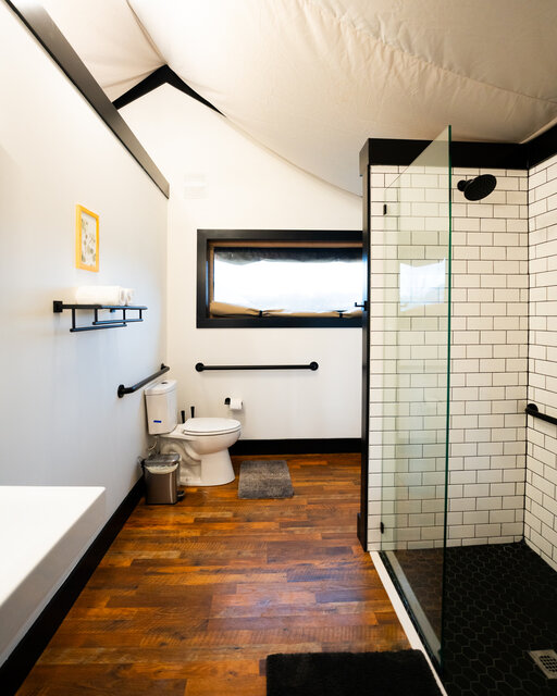 Image 15 for Luxury Glamping Tent Suite