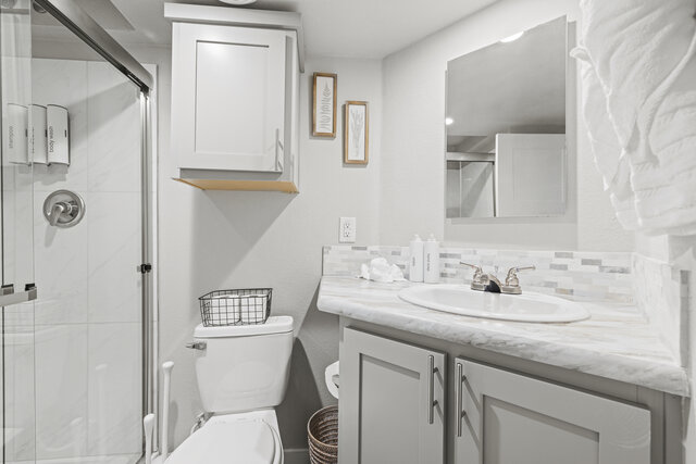 Image 12 for D18 Loft Cabin