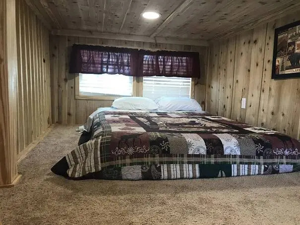 Image 4 for Hillside Cabins with Bunks & Queen Loft