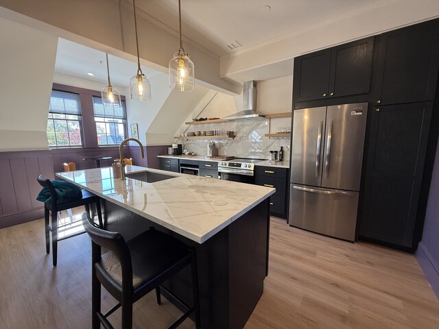 Image 2 for 302 Celia's Cozy Condo