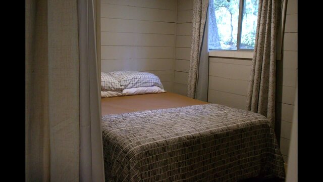 Image 8 for Cabin 4 - 1 Bedroom