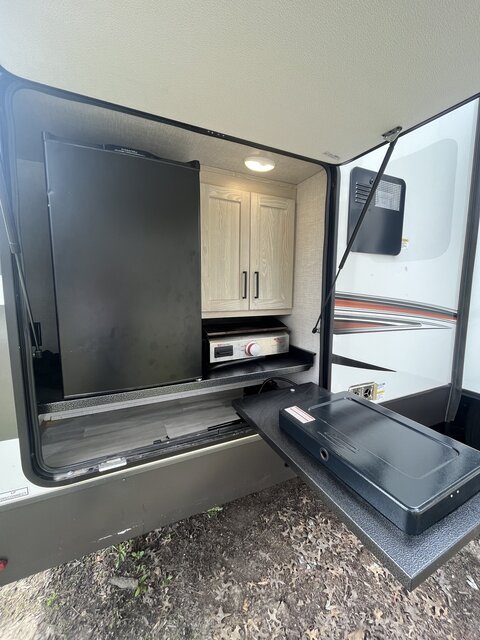 Image 2 for RV Deluxe 2 Bedroom Rental