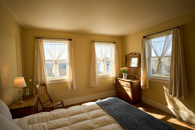 Image 2 for 07) Corner Queen Ocean