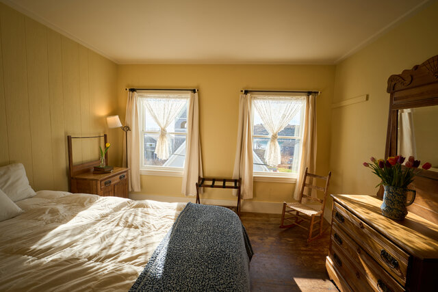 Image 6 for 19) Queen Ocean