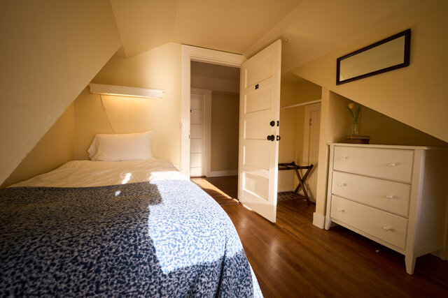 Image 4 for 30) Twin Single Ocean Premium