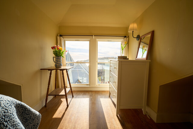 Image 2 for 29) Twin Single Ocean Premium