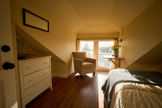 Image 1 for 30) Twin Single Ocean Premium