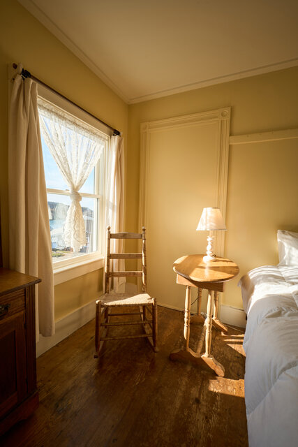 Image 4 for 18) Queen Ocean