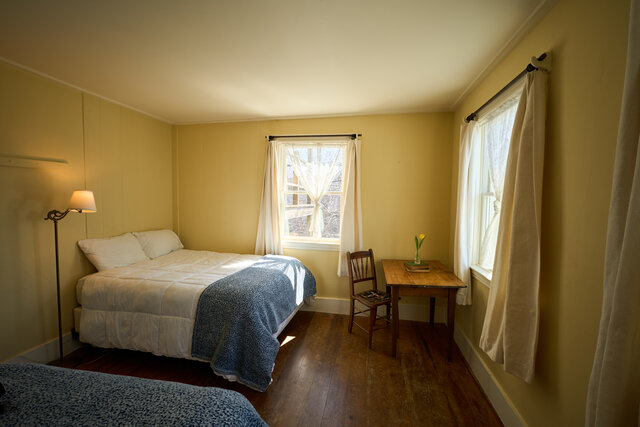 Image 4 for 11) Corner Double Ocean