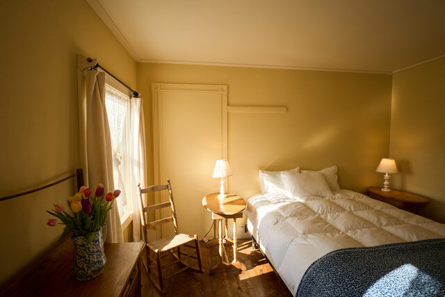 Image 3 for 18) Queen Ocean